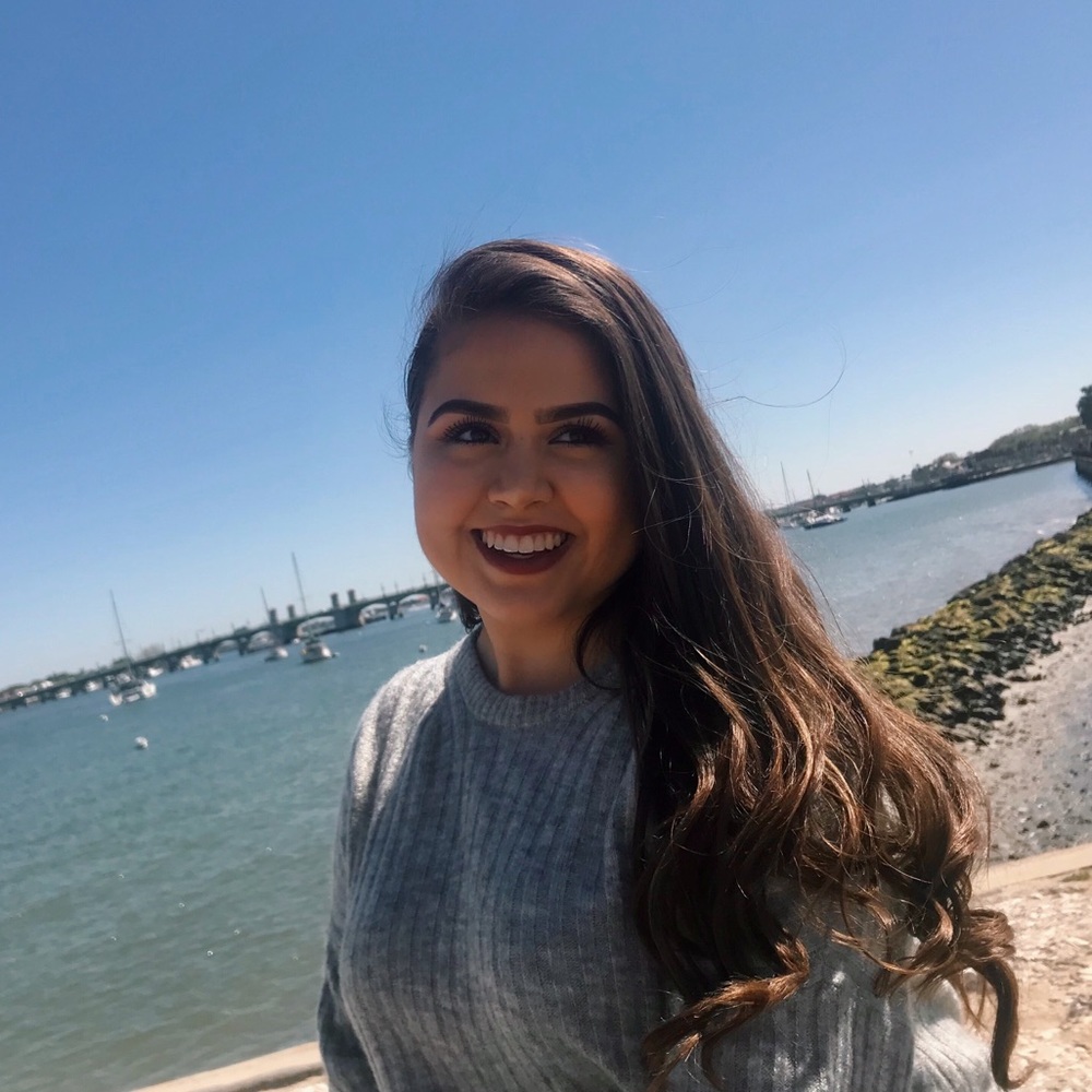 Meet your Posher, Valentina